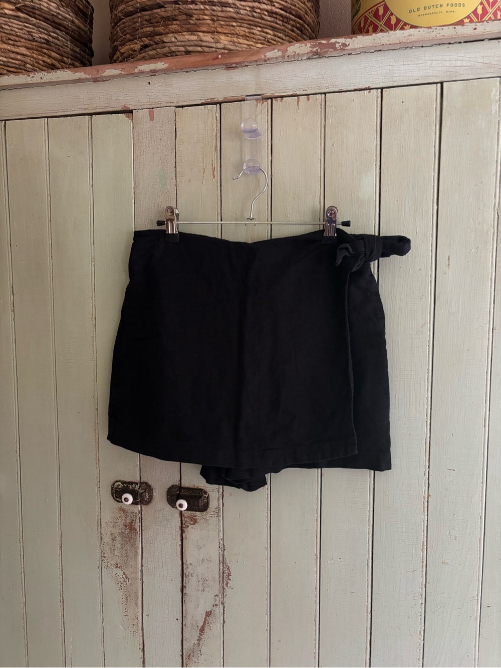 Old Navy Black Wrap Skort Shorts with Waist Tie